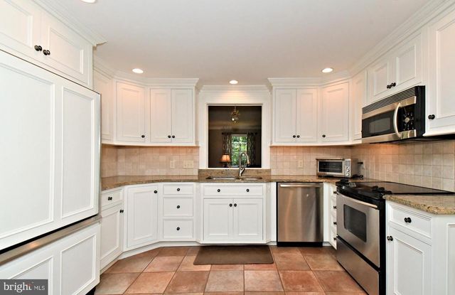2125 UPPER RIDGE RD, Green Lane, PA 18054
