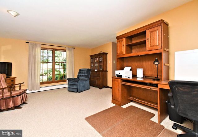 2125 UPPER RIDGE RD, Green Lane, PA 18054