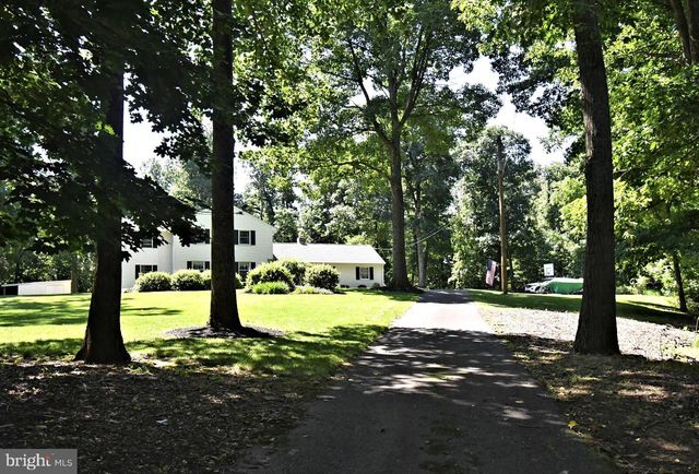 2125 UPPER RIDGE RD, Green Lane, PA 18054