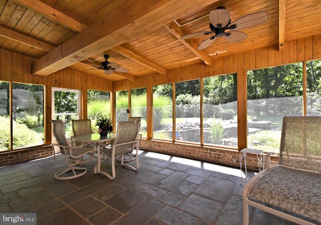 2125 UPPER RIDGE RD, Green Lane, PA 18054