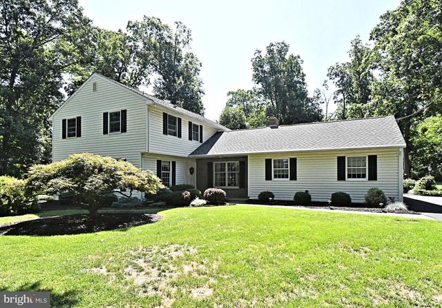 2125 UPPER RIDGE RD, Green Lane, PA 18054