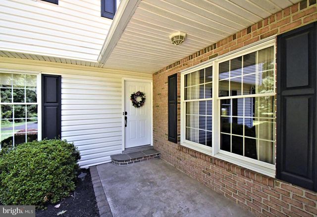 2125 UPPER RIDGE RD, Green Lane, PA 18054