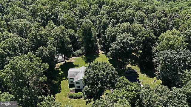2125 UPPER RIDGE RD, Green Lane, PA 18054
