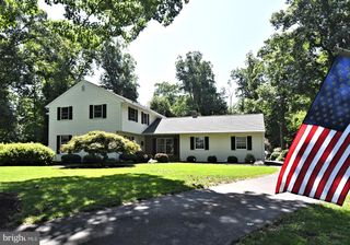 2125 UPPER RIDGE RD, Green Lane, PA 18054