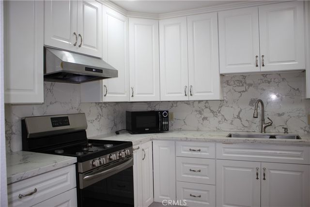 1447 Kauai, West Covina, CA 91792
