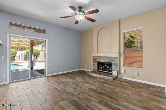 3260 S LAGUNA Drive, Chandler, AZ 85248