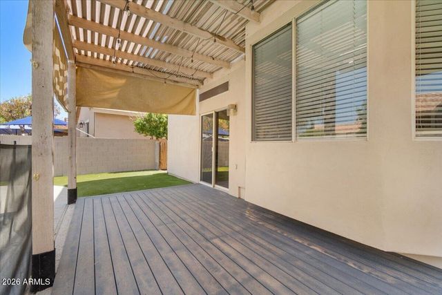 3260 S LAGUNA Drive, Chandler, AZ 85248