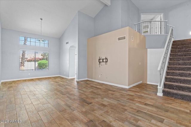 3260 S LAGUNA Drive, Chandler, AZ 85248