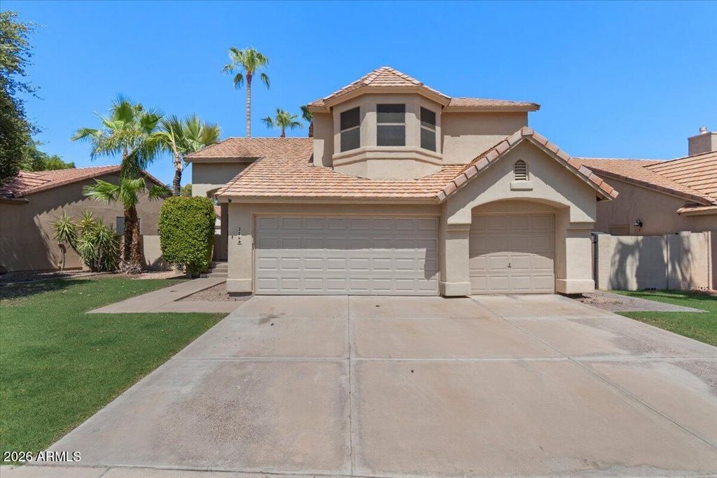 3260 S LAGUNA Drive, Chandler, AZ 85248