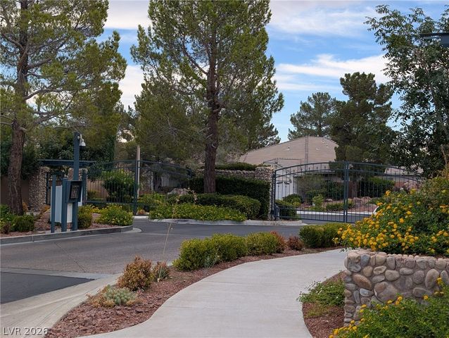 11000 Pine Knolls Court, Las Vegas, NV 89144