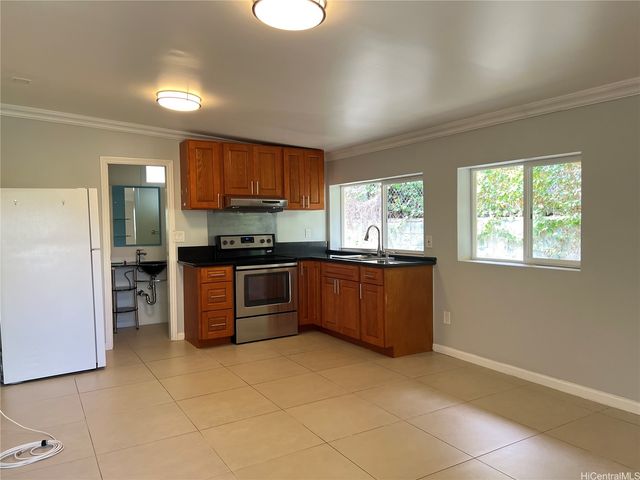 98-163 Kaulike Drive, Pearl City, HI 96782