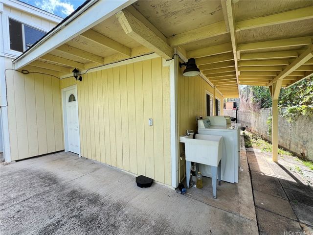 98-163 Kaulike Drive, Pearl City, HI 96782