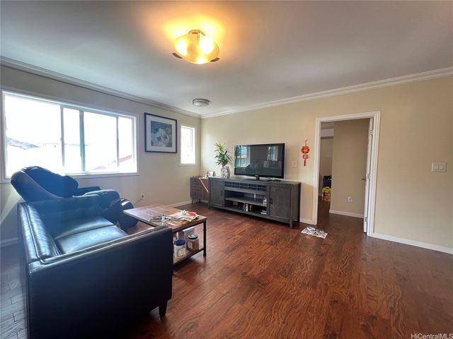 98-163 Kaulike Drive, Pearl City, HI 96782