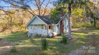 220 Mountain Springs Lane, Canton, NC 28716