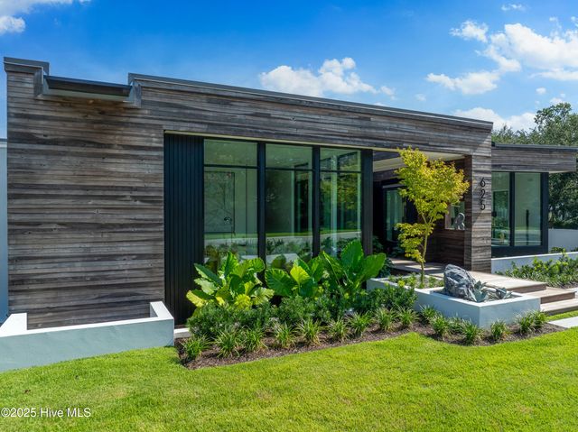 625 Dundee Drive, Wilmington, NC 28405