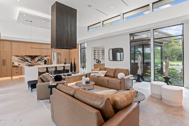 625 Dundee Drive, Wilmington, NC 28405