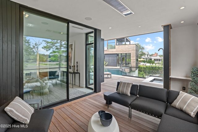 625 Dundee Drive, Wilmington, NC 28405