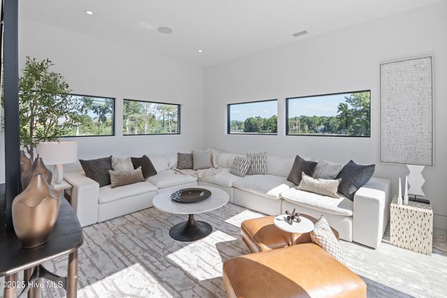 625 Dundee Drive, Wilmington, NC 28405