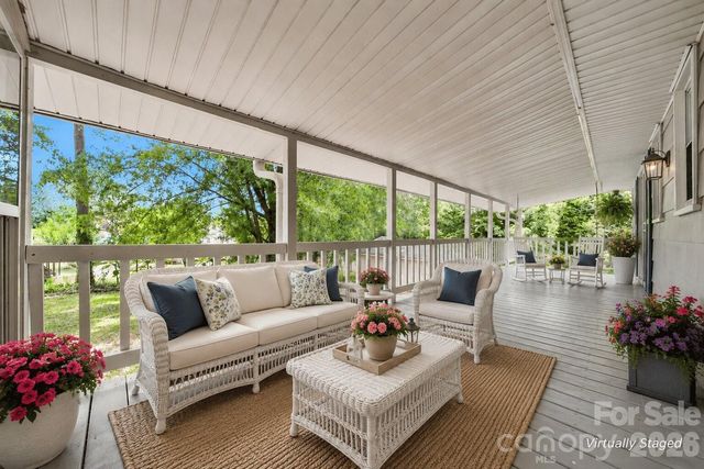 3233 26th Street NE, Hickory, NC 28601