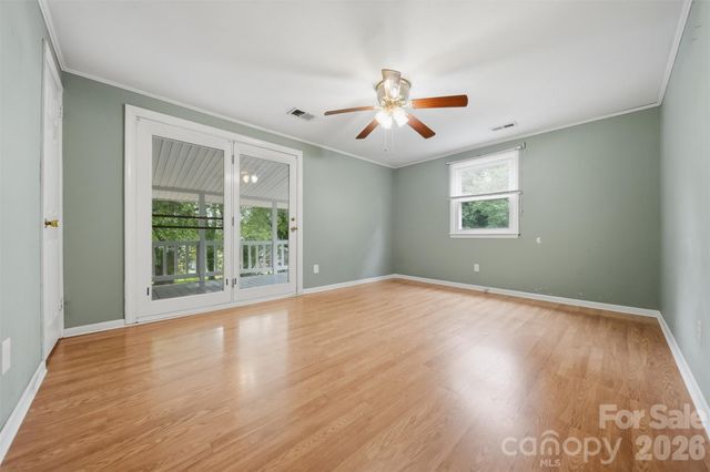 3233 26th Street NE, Hickory, NC 28601