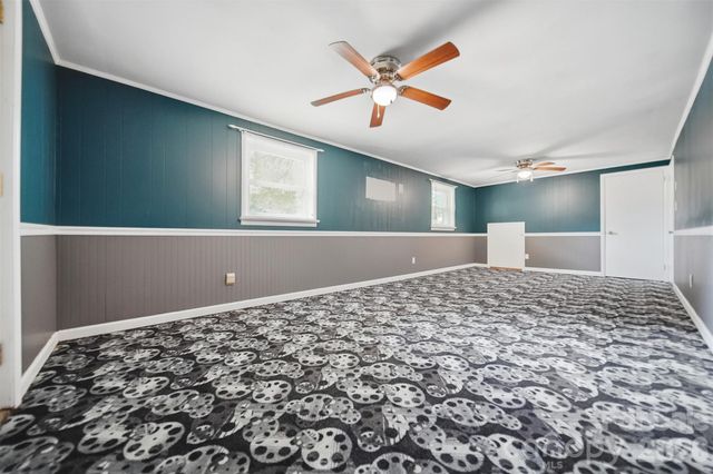3233 26th Street NE, Hickory, NC 28601