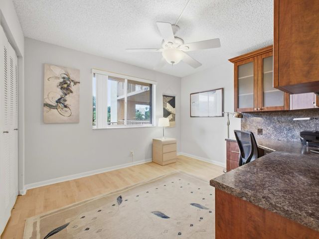 7145 Huntington Lane 205, Delray Beach, FL 33446