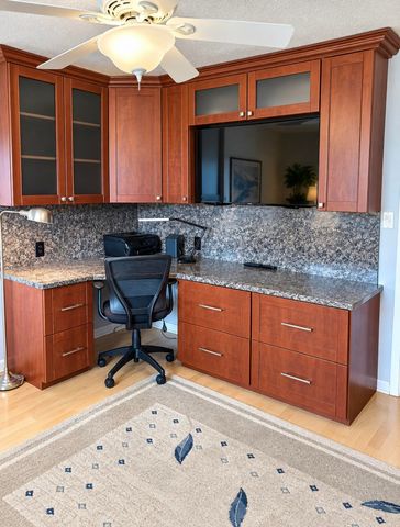7145 Huntington Lane 205, Delray Beach, FL 33446