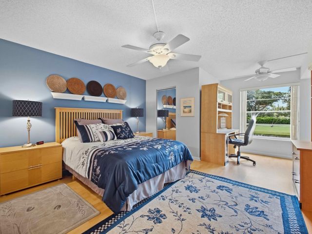 7145 Huntington Lane 205, Delray Beach, FL 33446