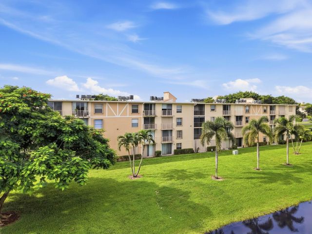7145 Huntington Lane 205, Delray Beach, FL 33446