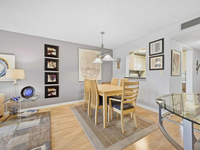 7145 Huntington Lane 205, Delray Beach, FL 33446