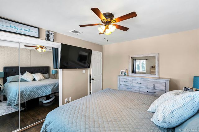 53 Calvert Avenue, Commack, NY 11725