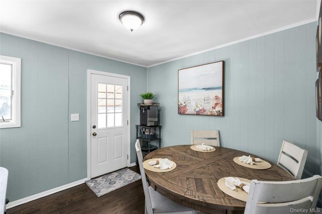 53 Calvert Avenue, Commack, NY 11725