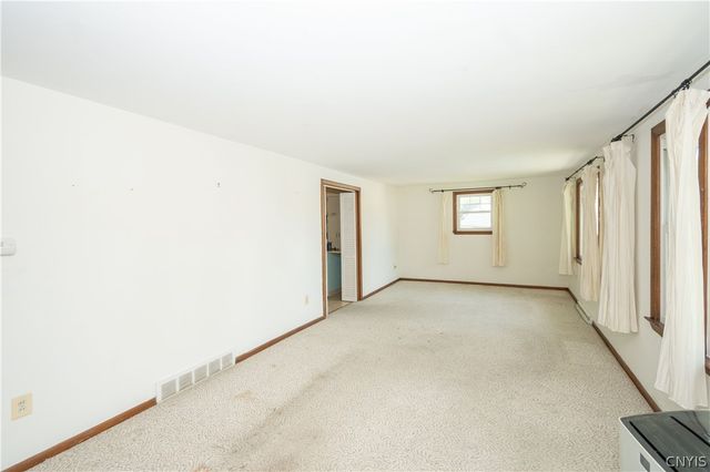 155 VIEAU Drive, Syracuse, NY 13207