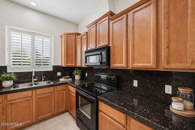 7027 N SCOTTSDALE Road 250, Paradise Valley, AZ 85253