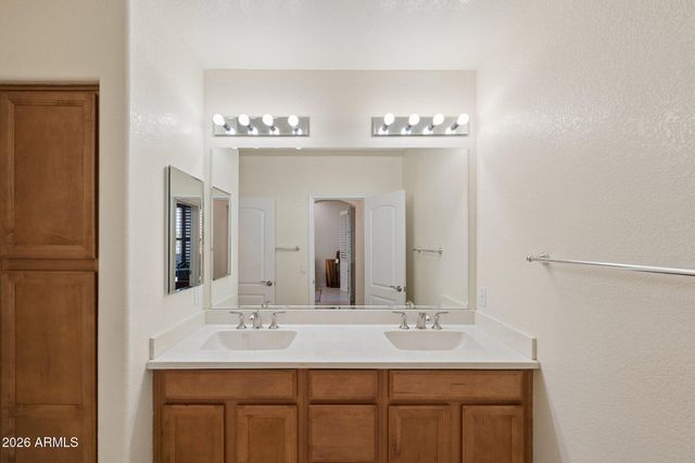 7027 N SCOTTSDALE Road 250, Paradise Valley, AZ 85253