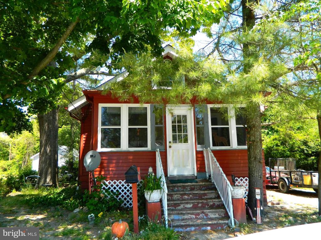 125 E REVERE AVE, Northfield, NJ 08225
