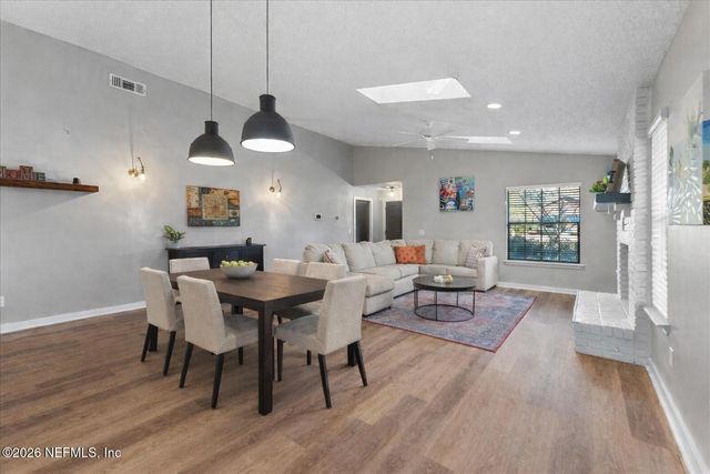 3950 ARBOR BLUFF Lane E, Jacksonville, FL 32225