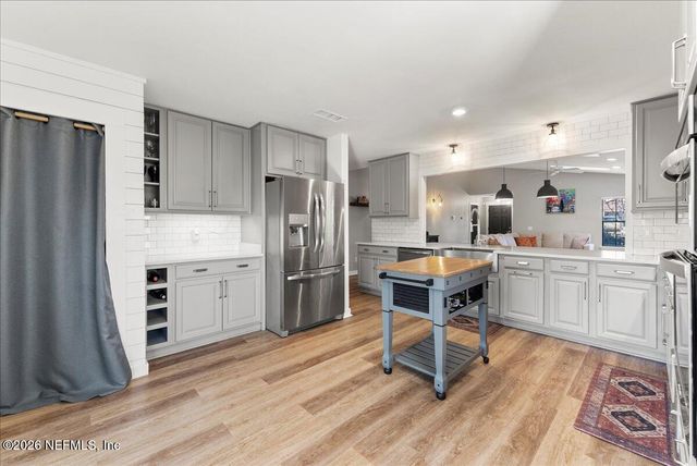 3950 ARBOR BLUFF Lane E, Jacksonville, FL 32225