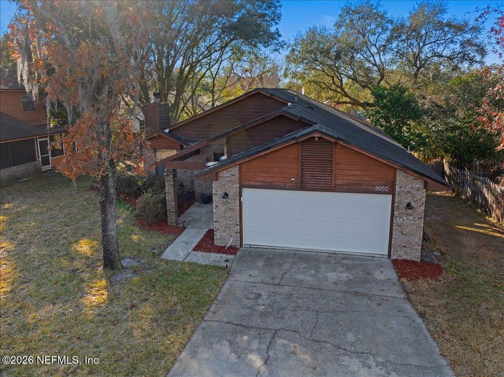 3950 ARBOR BLUFF Lane E, Jacksonville, FL 32225