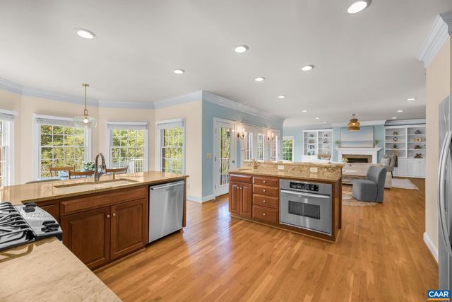 2420 PENDOWER LN, Keswick, VA 22947