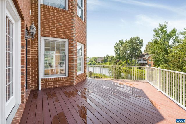 2420 PENDOWER LN, Keswick, VA 22947