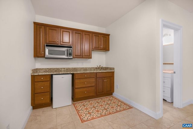 2420 PENDOWER LN, Keswick, VA 22947