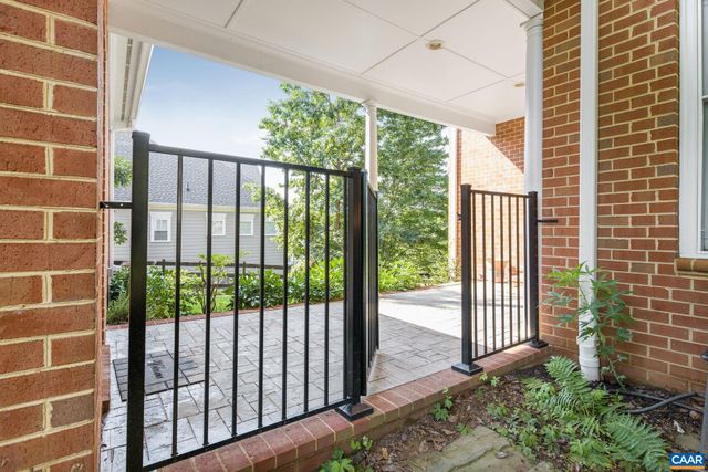 2420 PENDOWER LN, Keswick, VA 22947