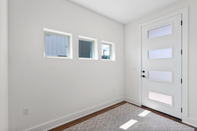 5315 La Crosse Ave 16, Austin, TX 78739