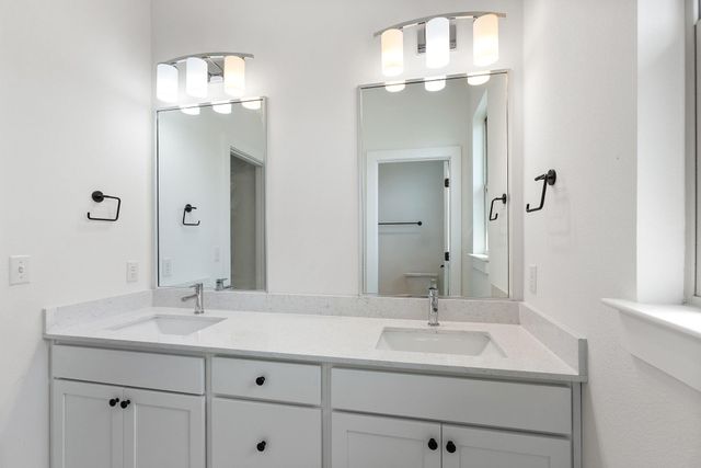 5315 La Crosse Ave 16, Austin, TX 78739