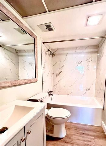 7000 NW 17TH Street 109, Plantation, FL 33313