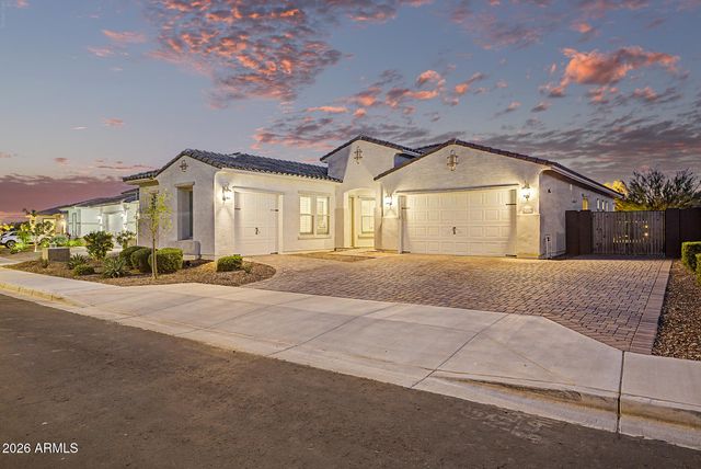 2418 N 211TH Lane, Buckeye, AZ 85396