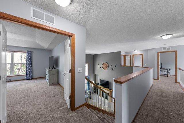 7128 Timber Crest Drive S, Cottage Grove, MN 55016