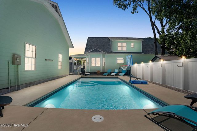 2008 E Oak Island Drive, Oak Island, NC 28465