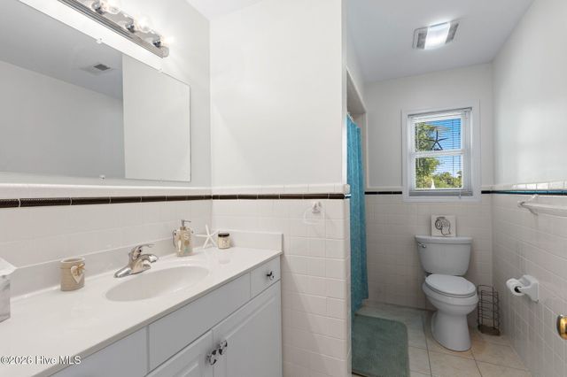 2008 E Oak Island Drive, Oak Island, NC 28465